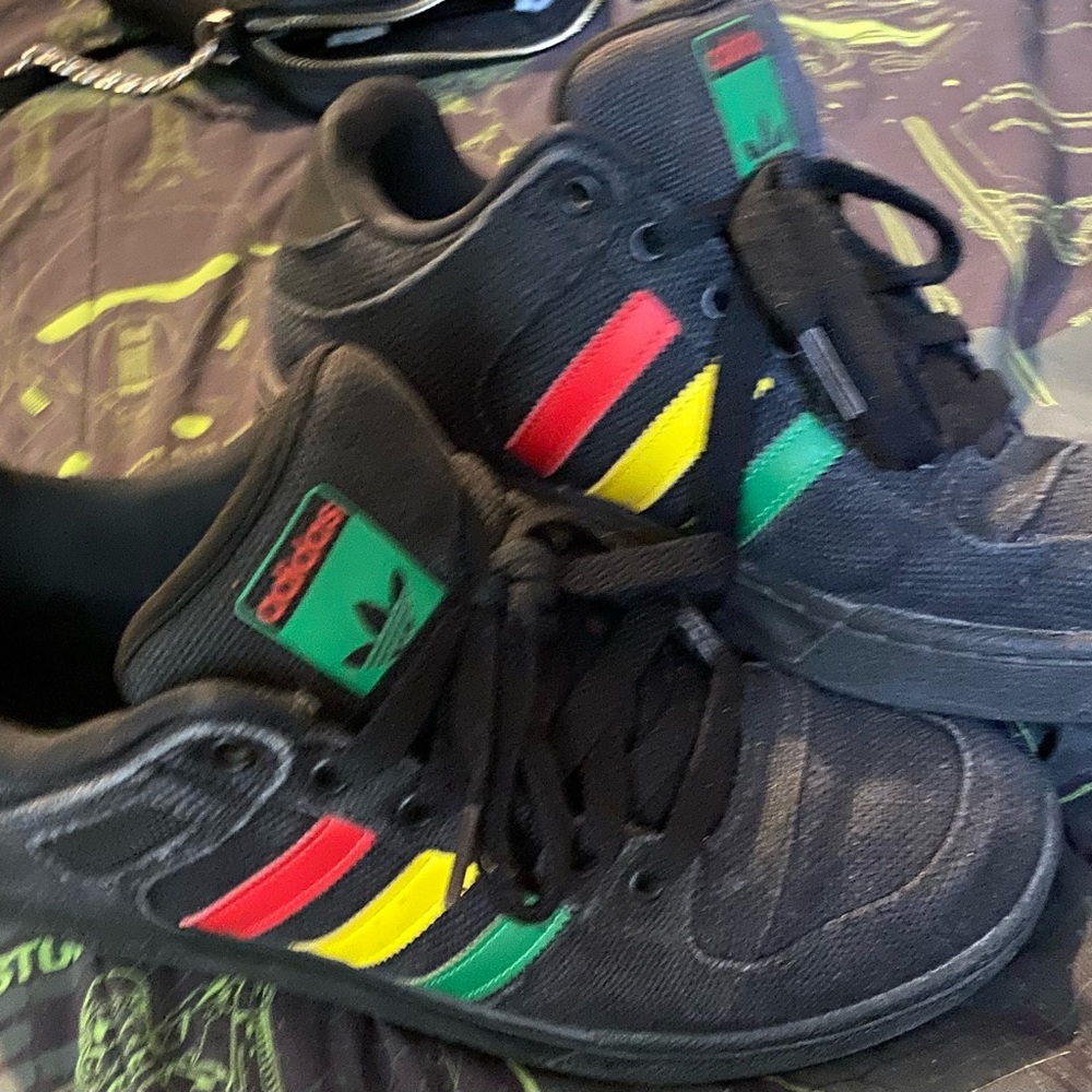 Adidas HEMP  Bucktown Original Shoes Men Size 9 RASTA Black Red Green Yellow
